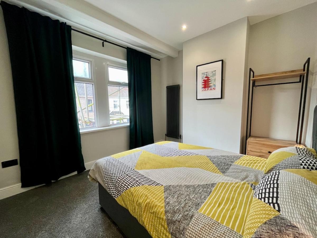 4 Bedroom Spacious House In
